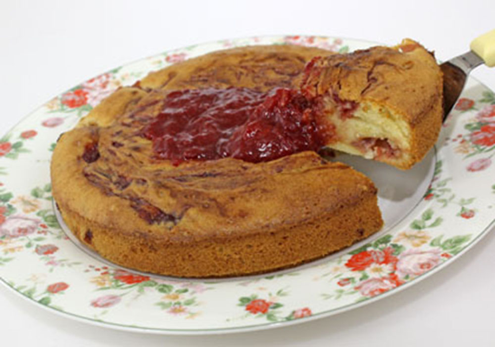 いちごジャムの焼きケーキ