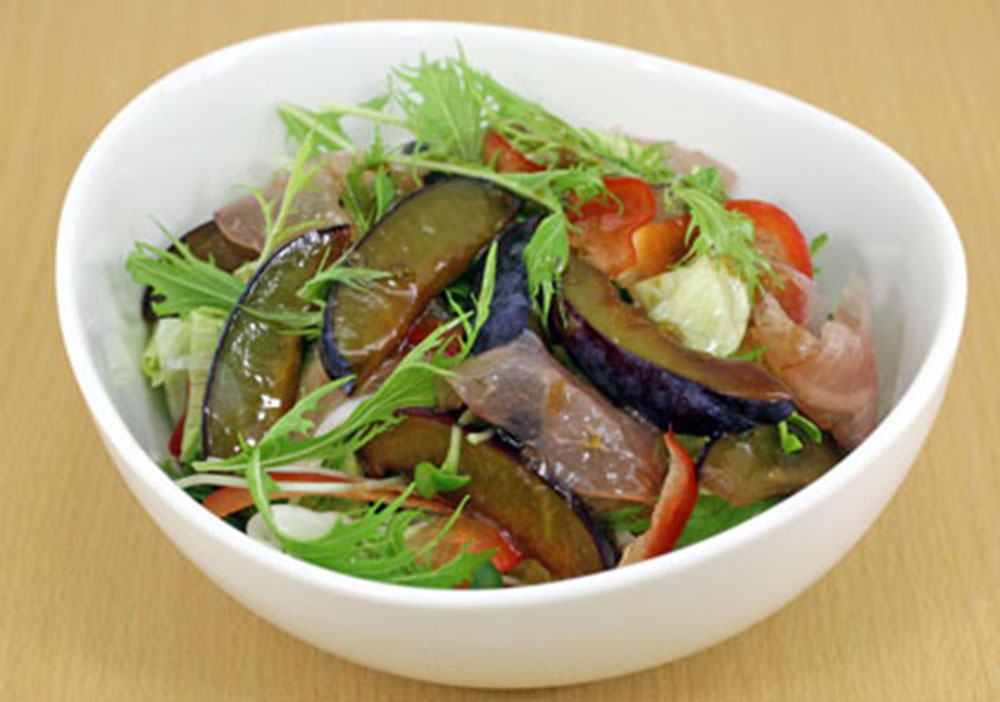 プルーンサラダ