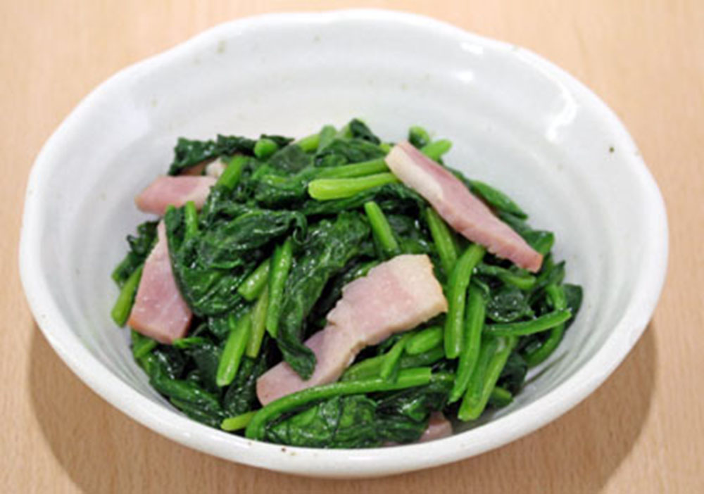 ほうれん草のバター炒め