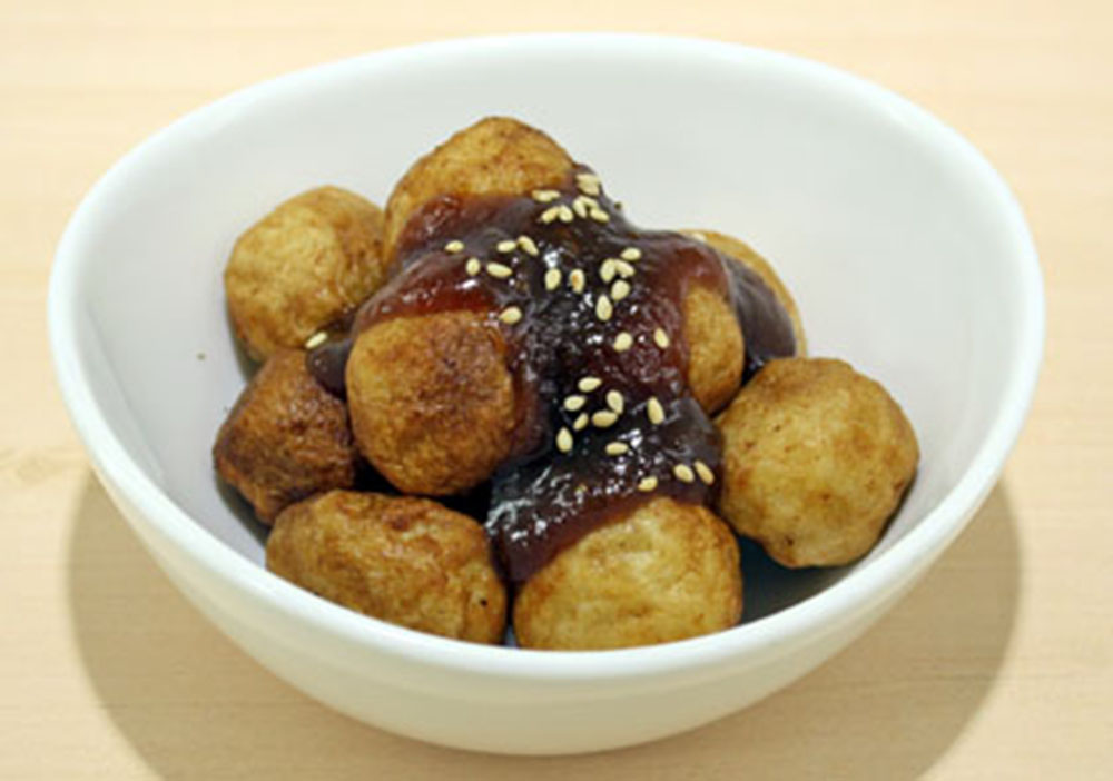 素揚げ里芋の甘味噌添え