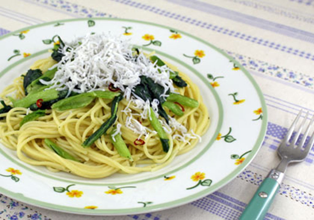こまつ菜としらすのパスタ